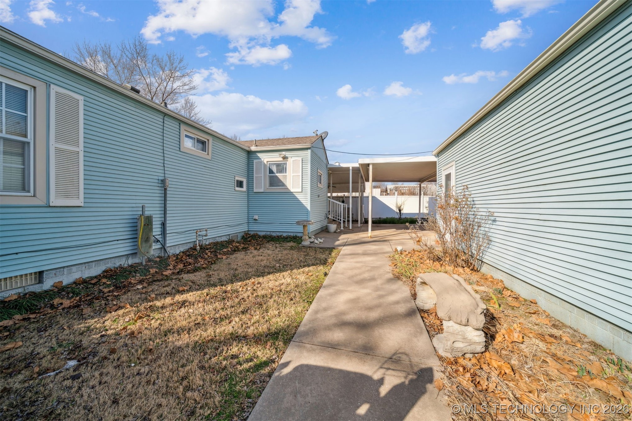 2902 N Little Avenue Property Photo 7