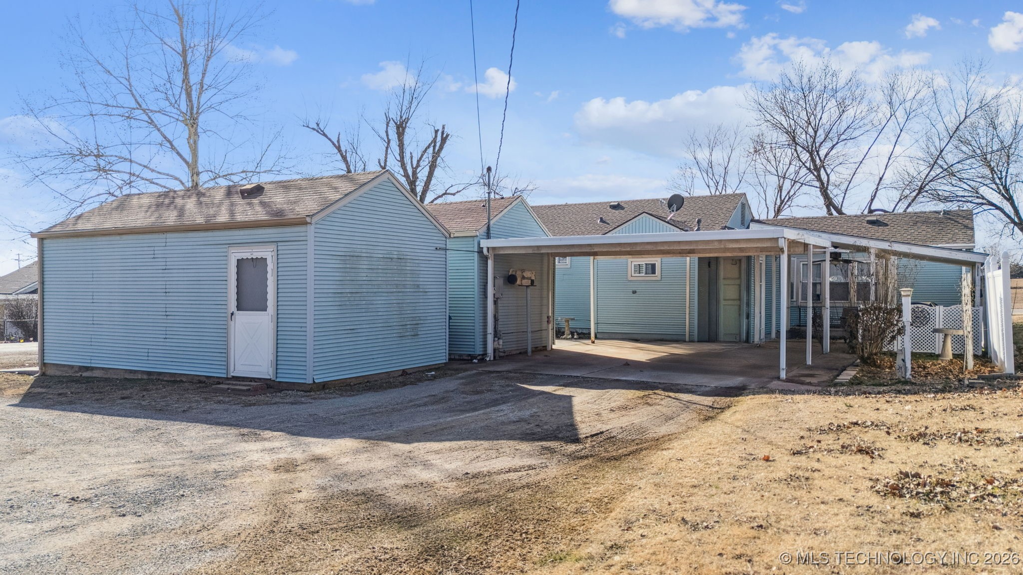 2902 N Little Avenue Property Photo 9