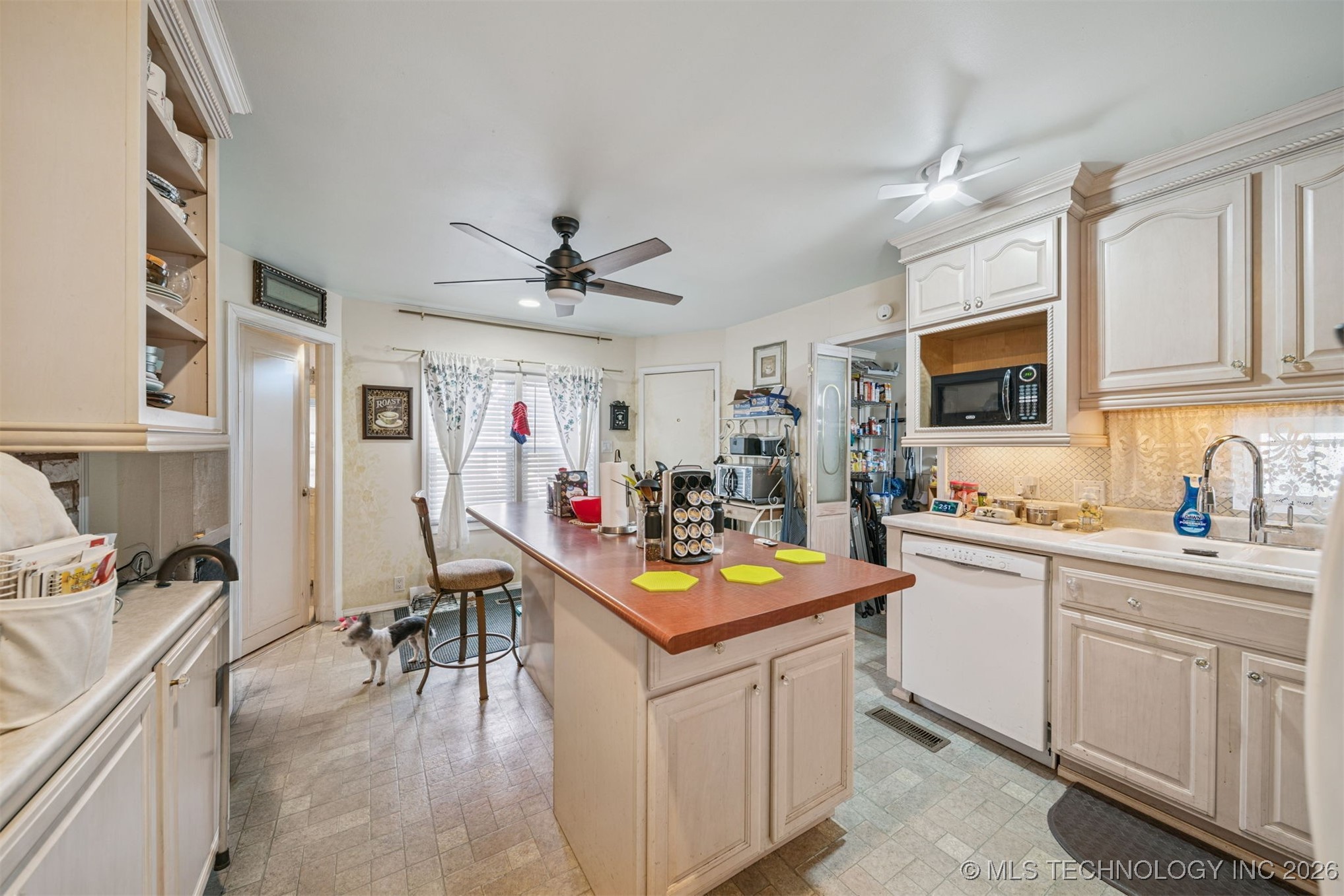 2902 N Little Avenue Property Photo 20