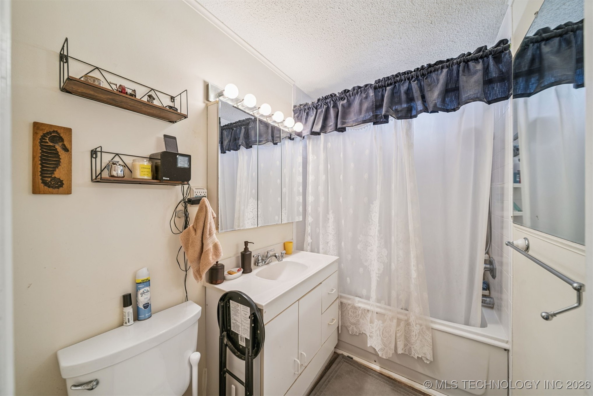 2902 N Little Avenue Property Photo 26