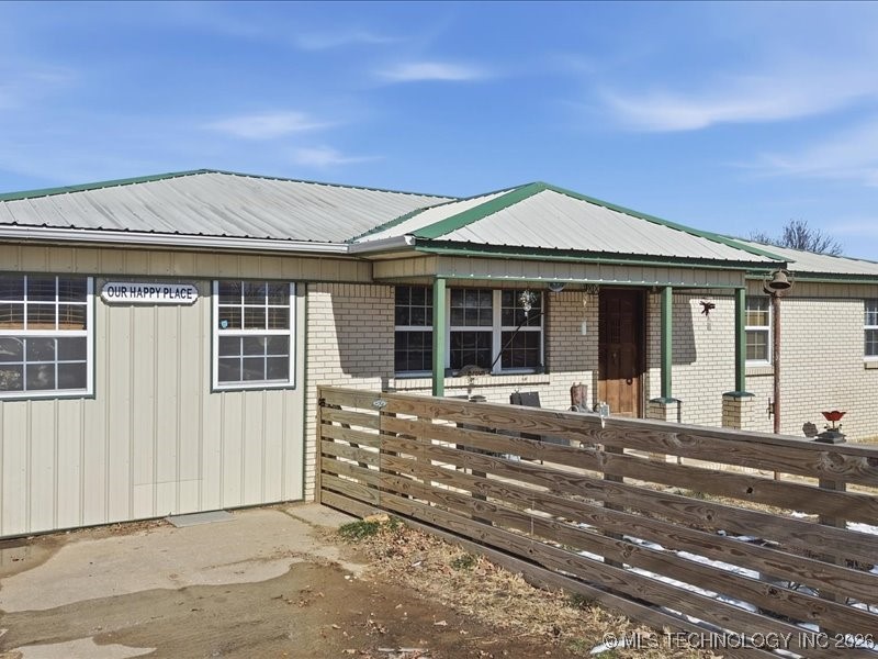 472589 E Chewey Property Photo 1