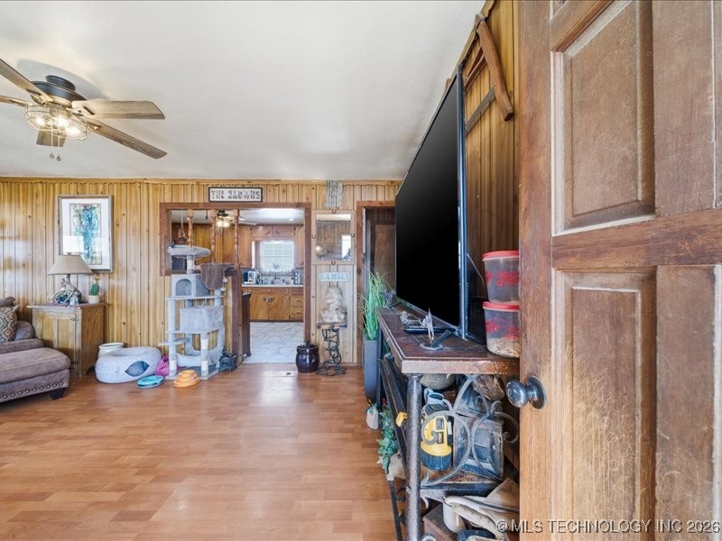 472589 E Chewey Property Photo 6