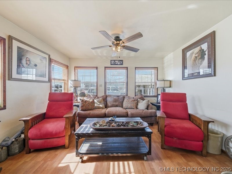 472589 E Chewey Property Photo 9