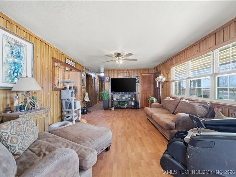 472589 E Chewey Property Photo 10