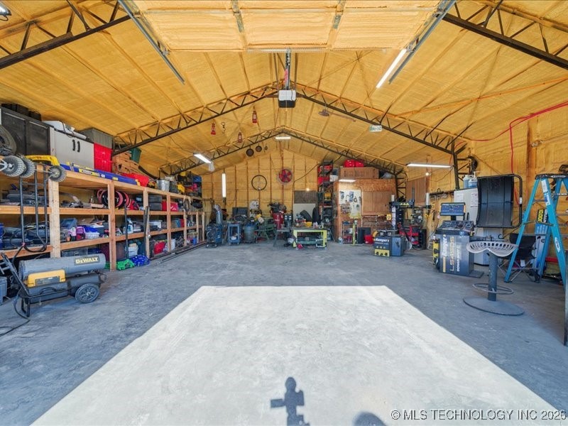 472589 E Chewey Property Photo 29