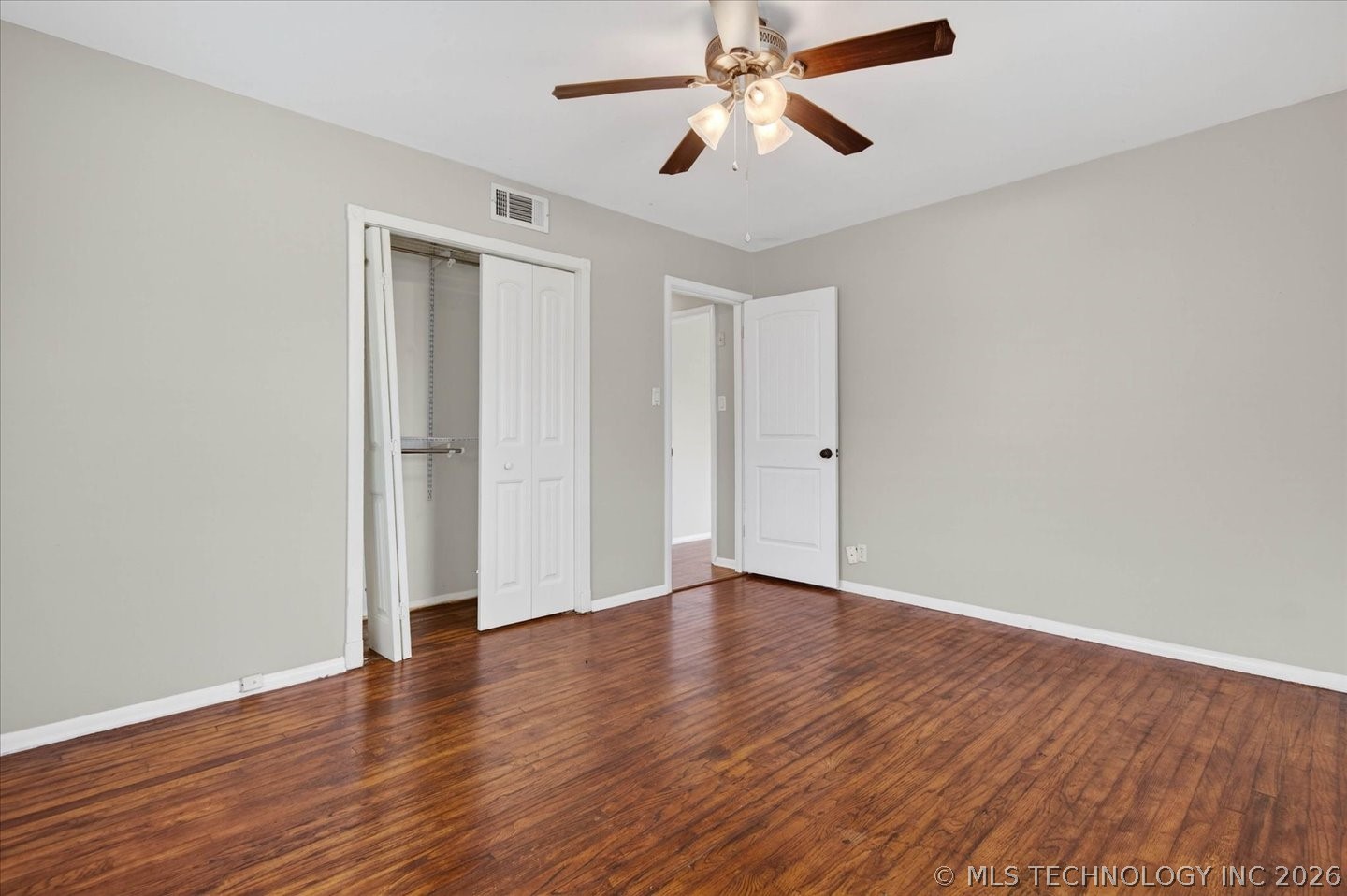 319 Se Waverly Avenue Property Photo 14