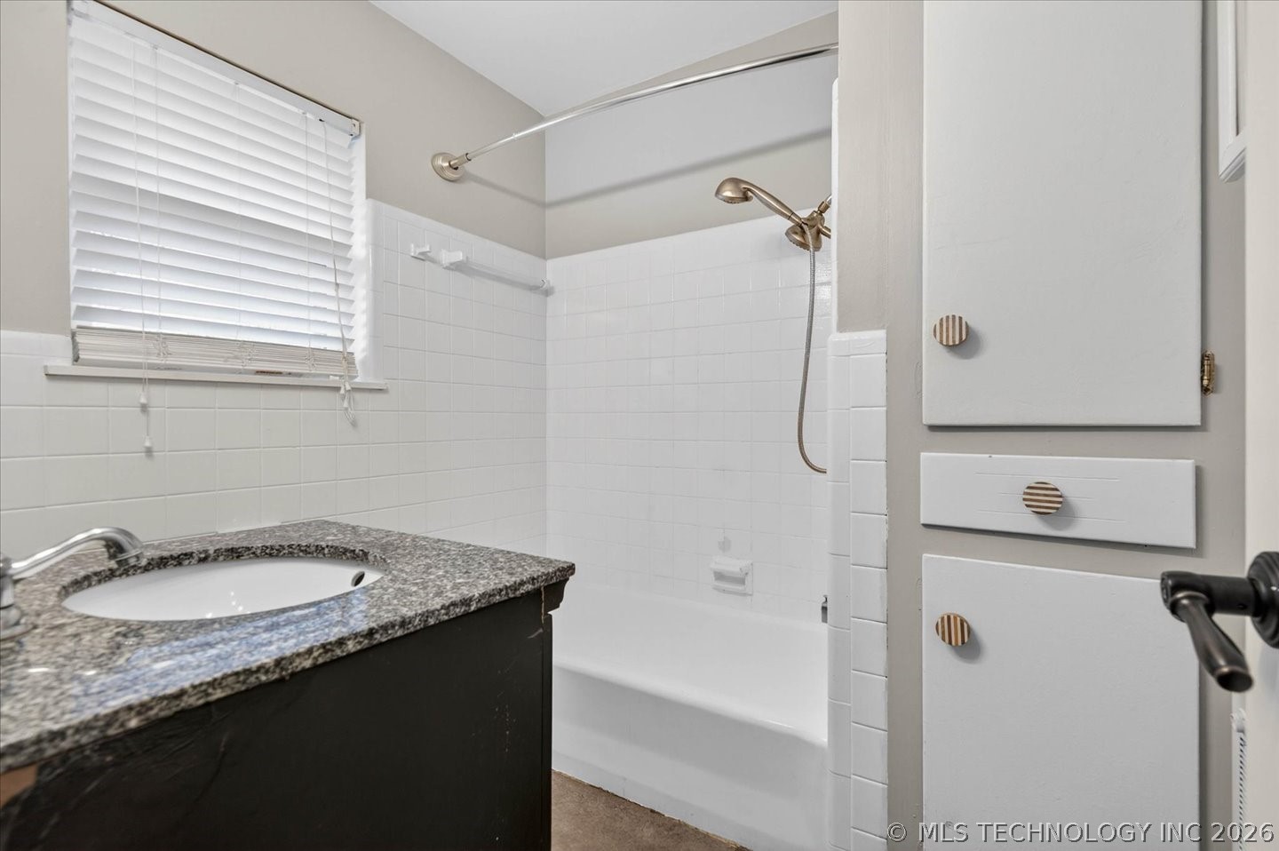 319 Se Waverly Avenue Property Photo 15
