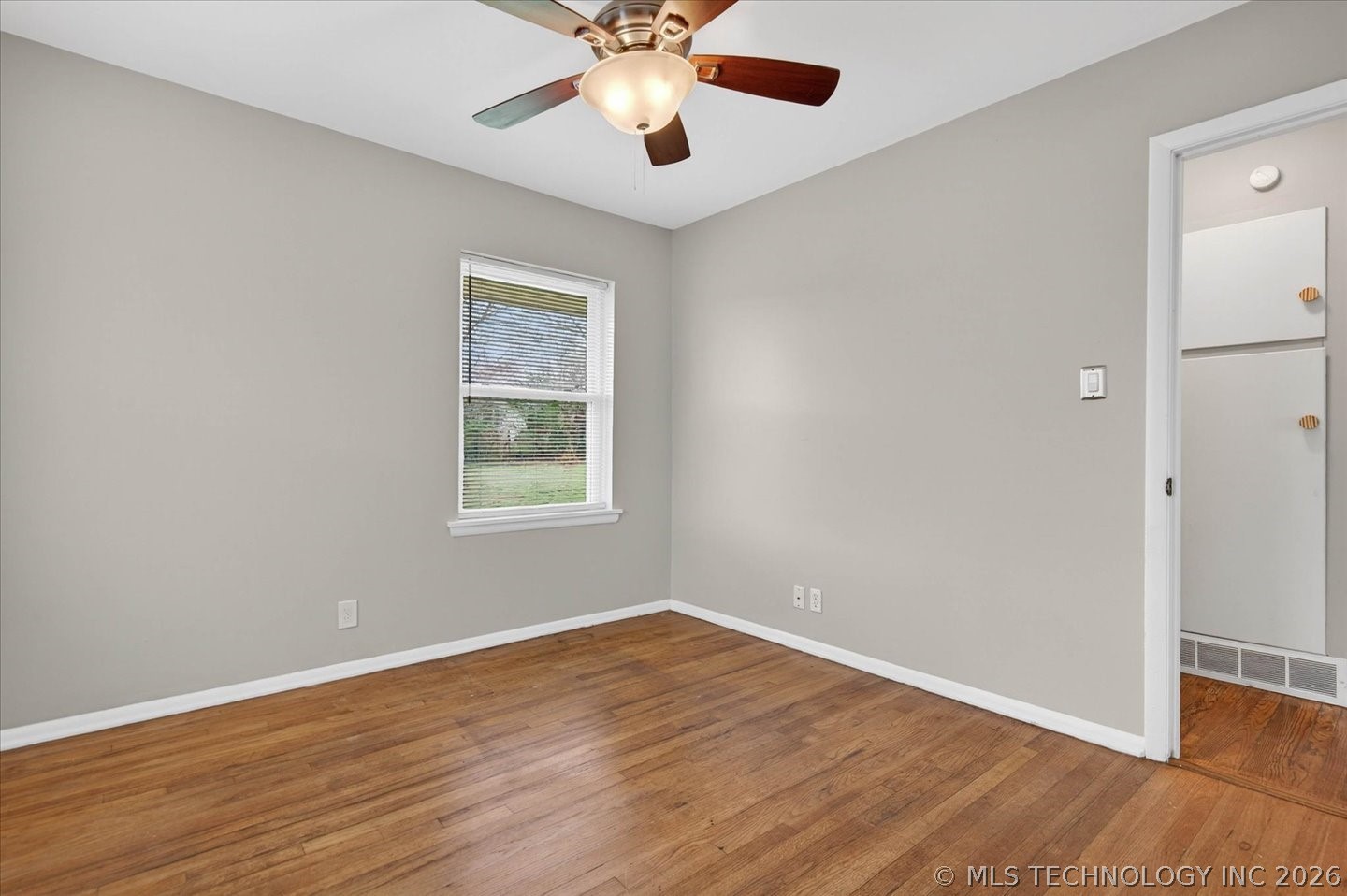 319 Se Waverly Avenue Property Photo 18