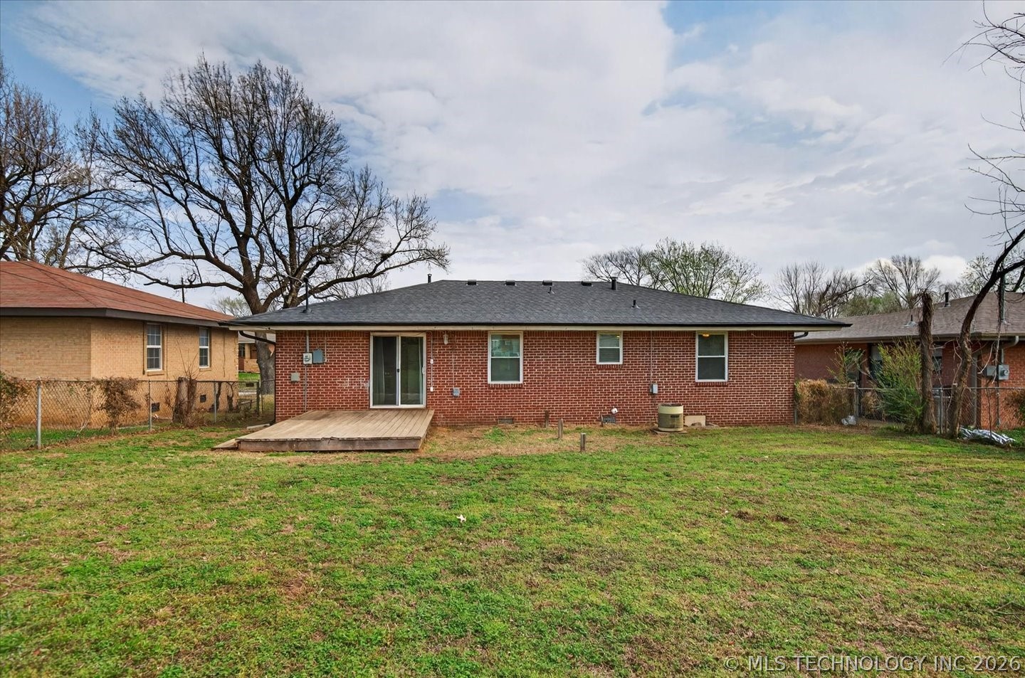 319 Se Waverly Avenue Property Photo 21