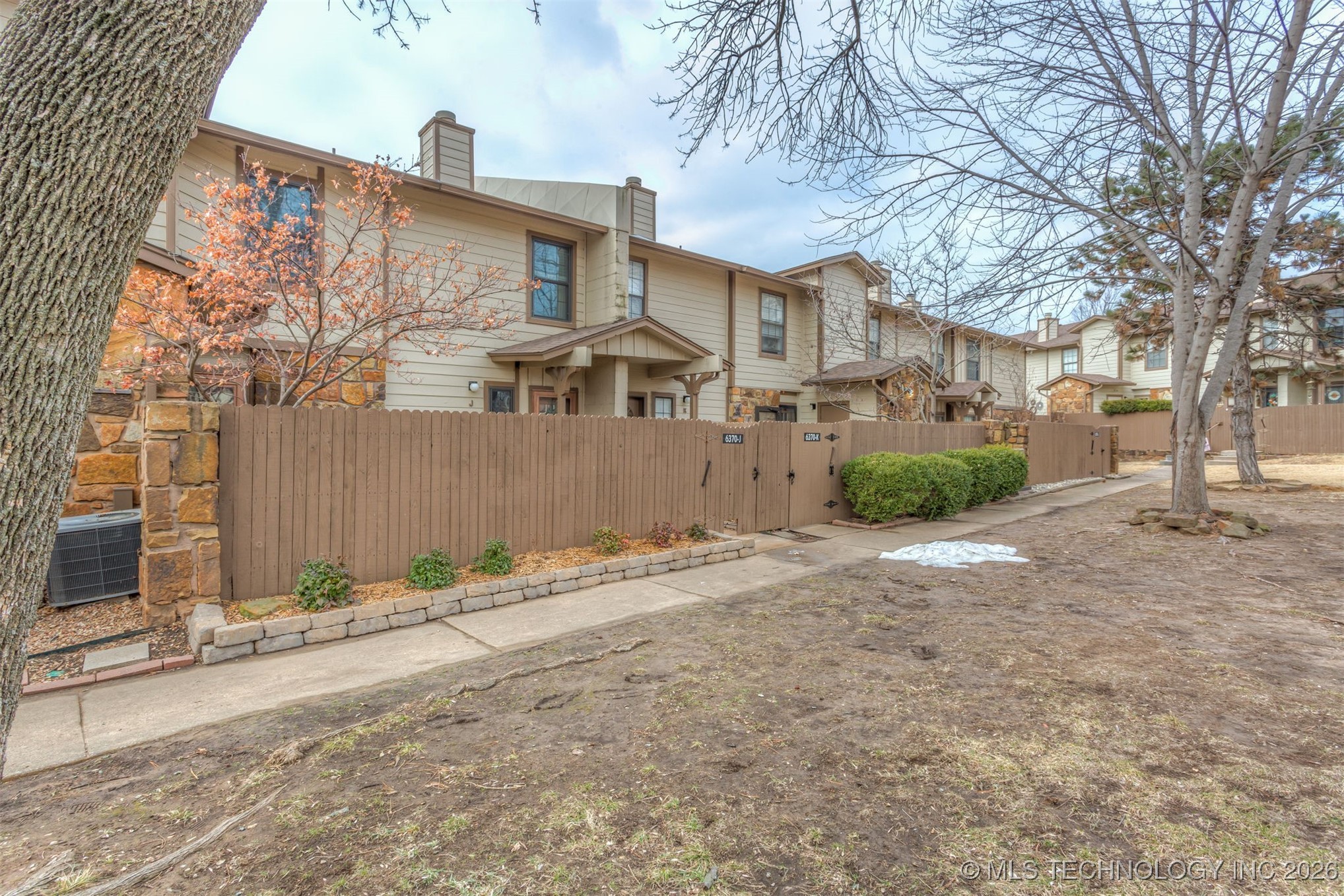 6370 S 80th East Avenue 39j Property Photo 4