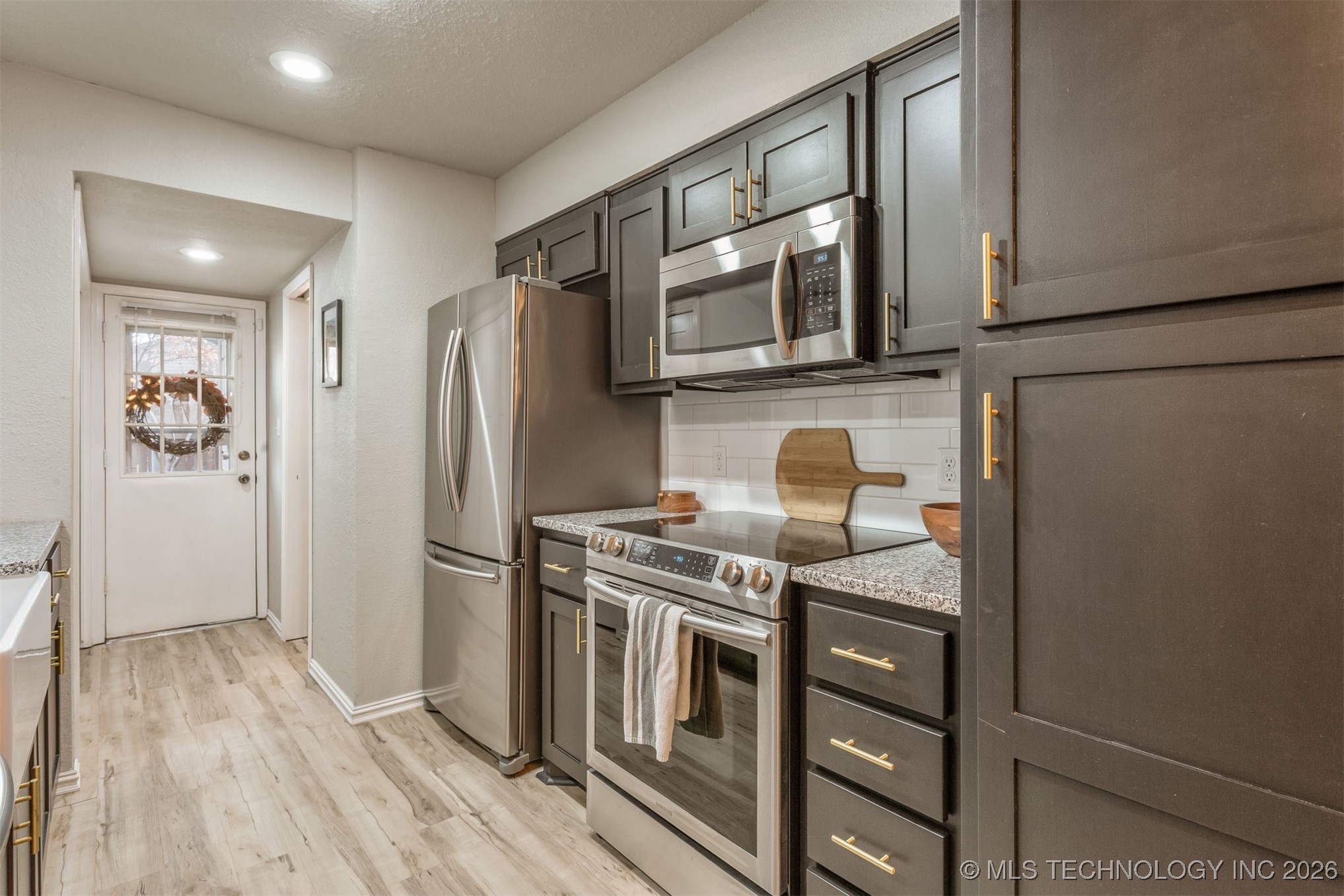 6370 S 80th East Avenue 39j Property Photo 15