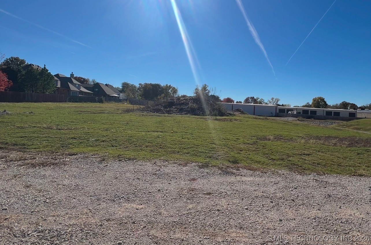 425 W Tucson Street S Property Photo 2