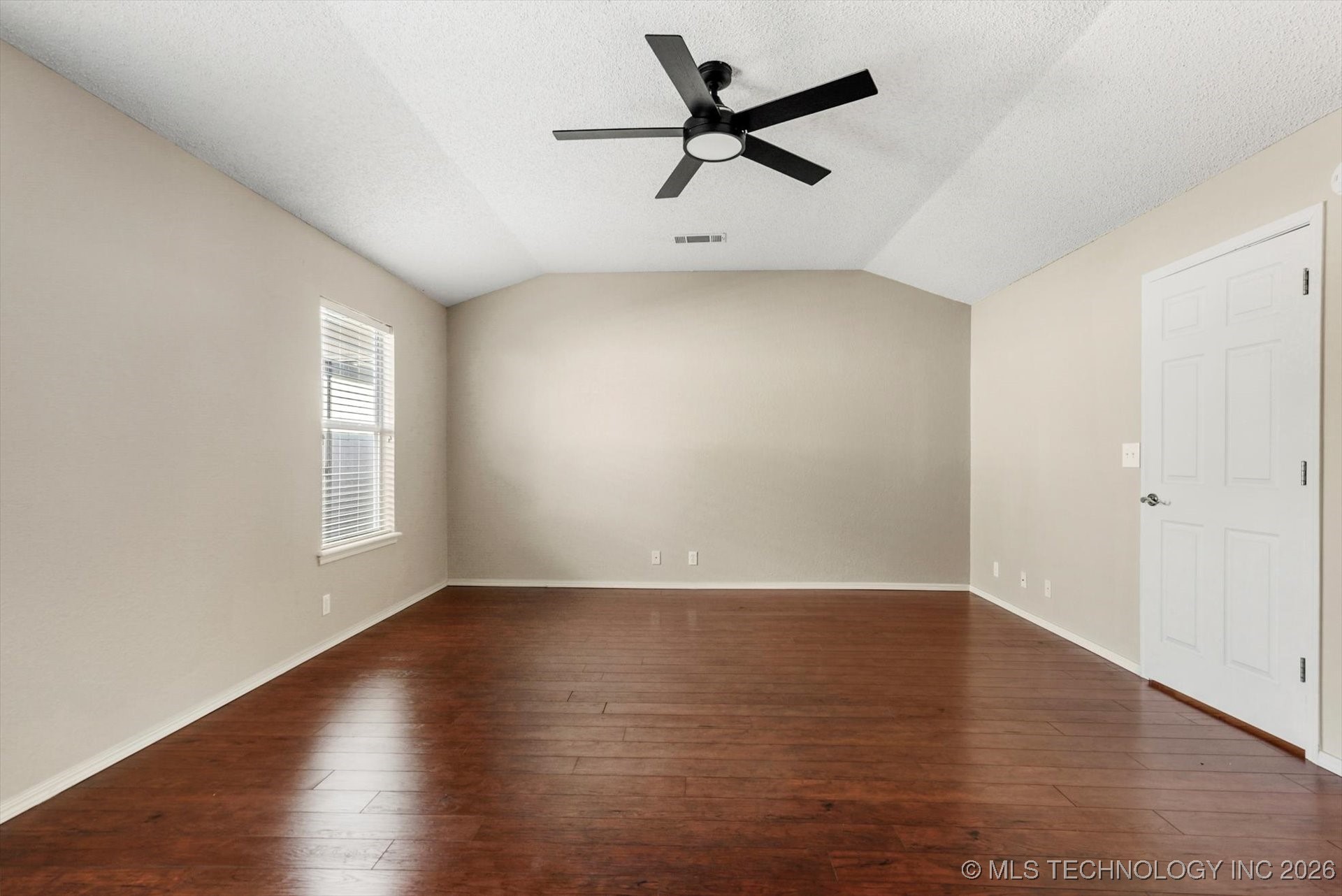 8323 E 81st Place Property Photo 9