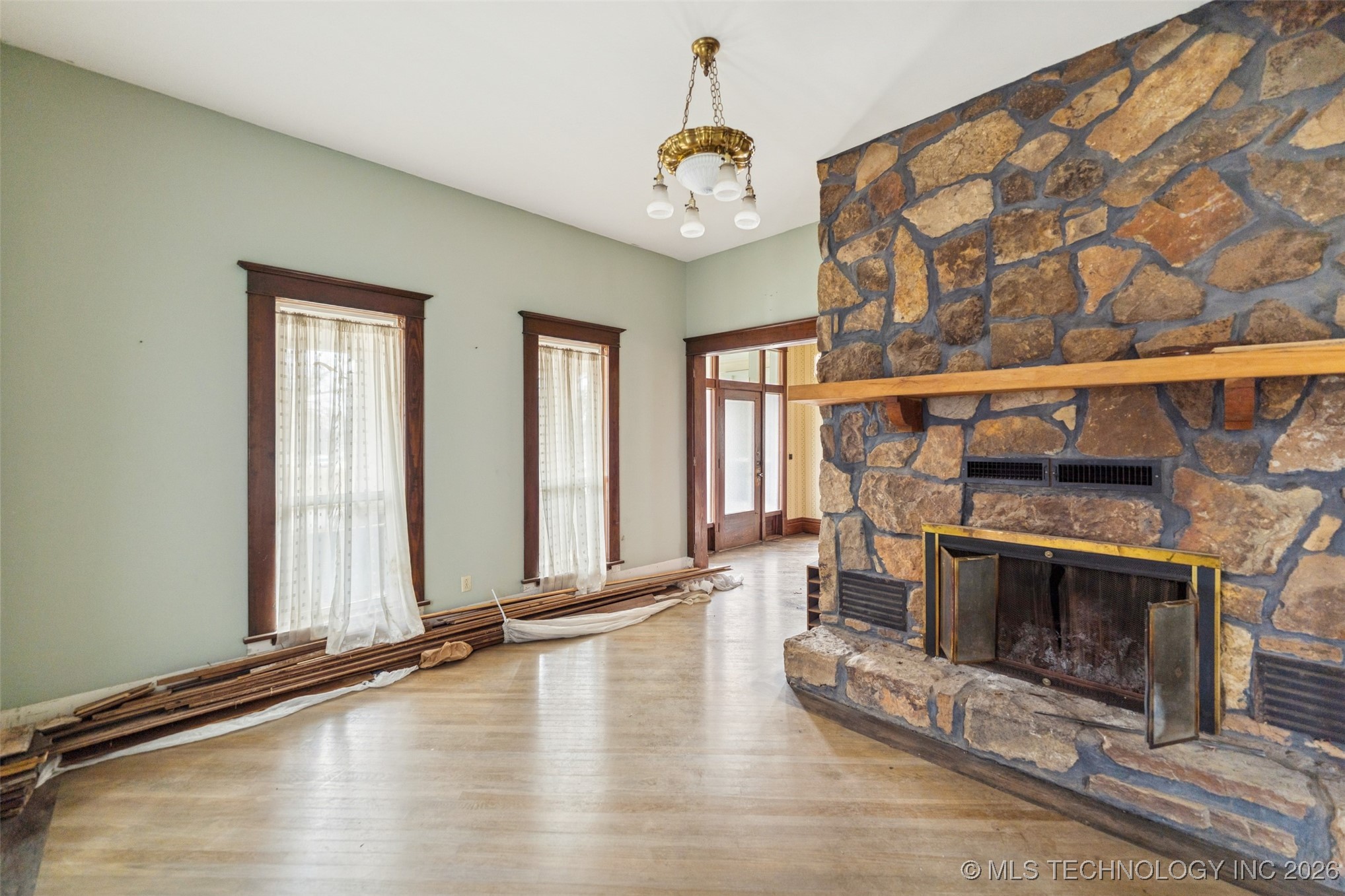 303 N Smith Property Photo 10