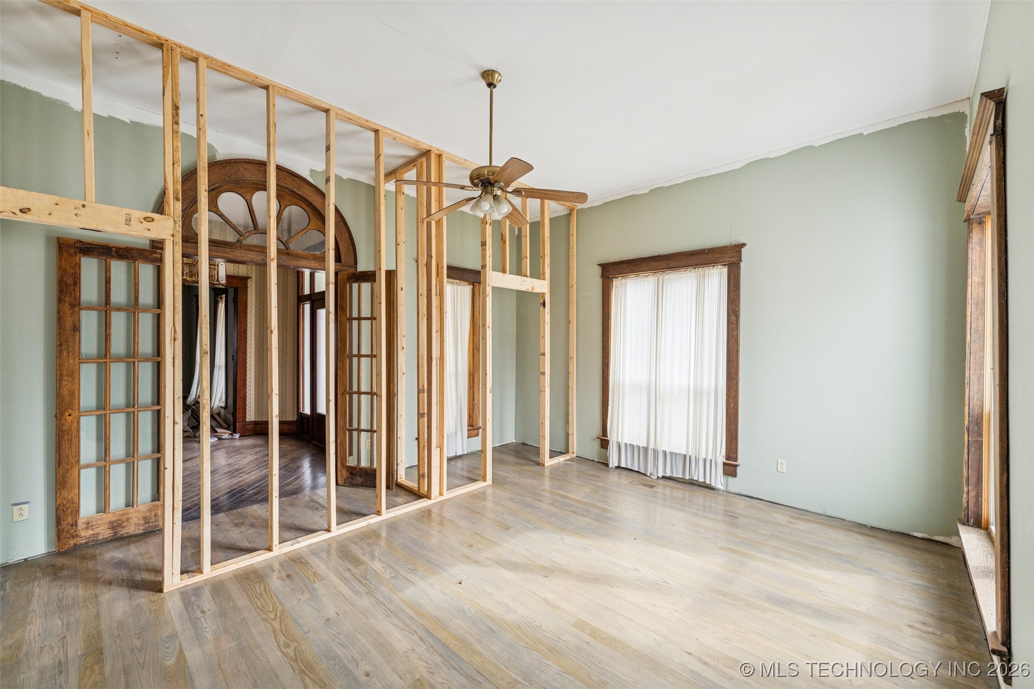 303 N Smith Property Photo 12