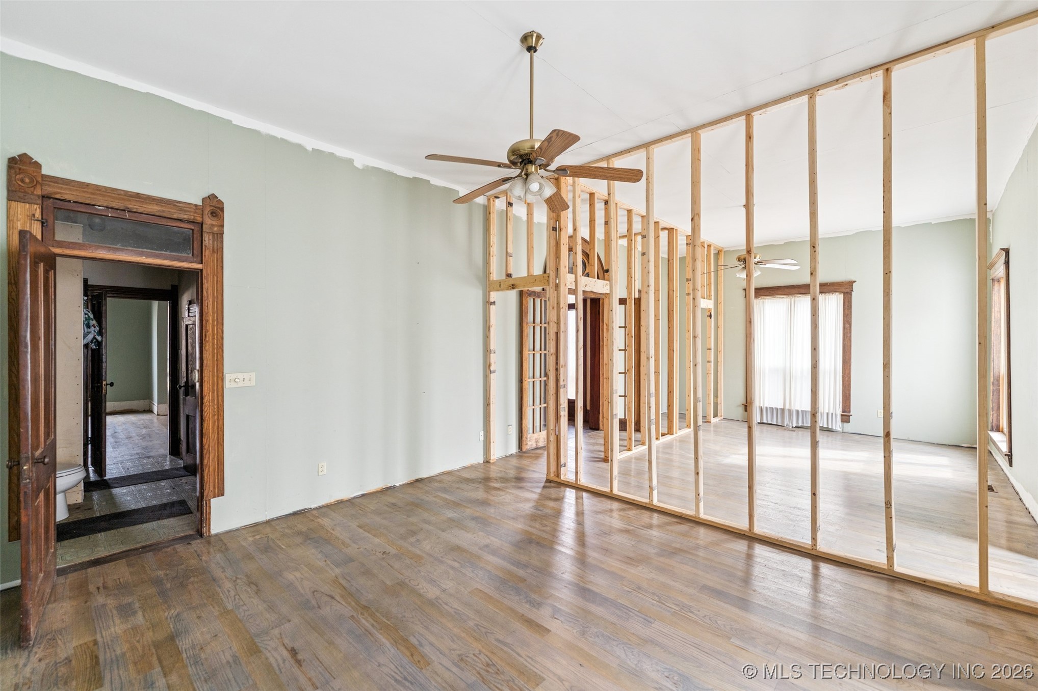 303 N Smith Property Photo 14