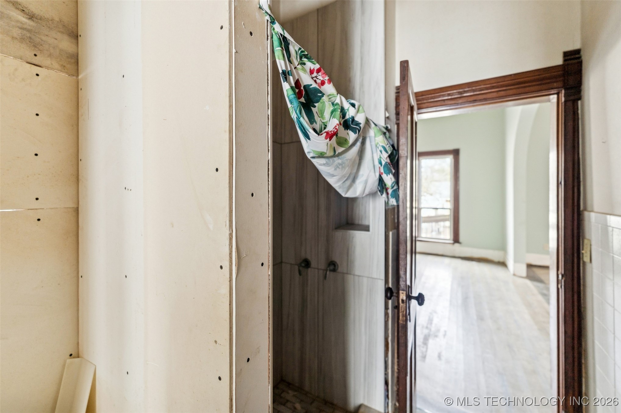 303 N Smith Property Photo 16