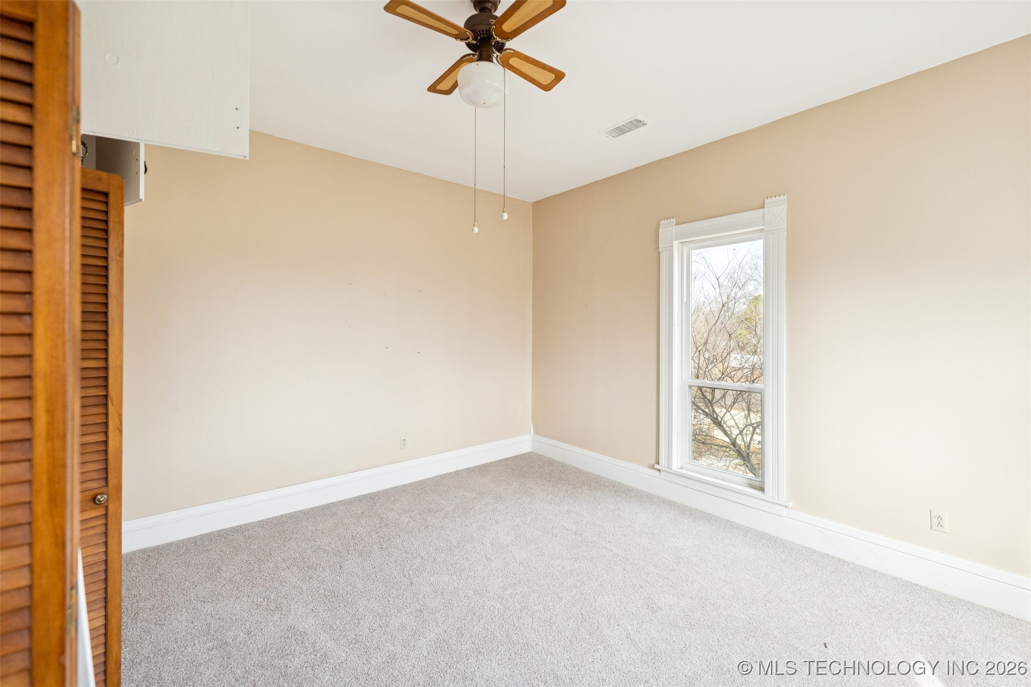 303 N Smith Property Photo 23