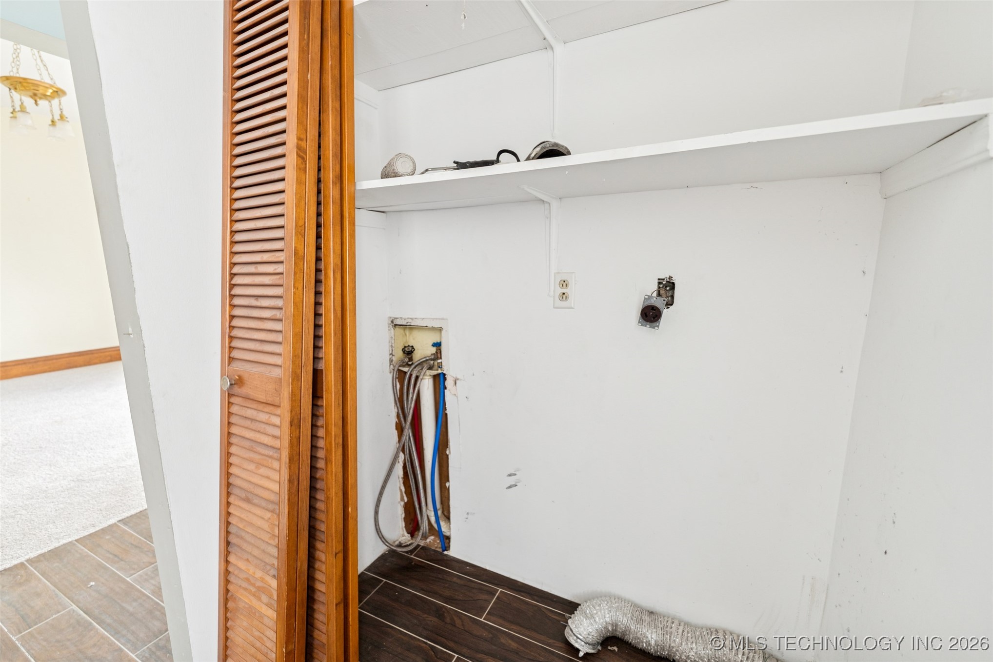 303 N Smith Property Photo 33