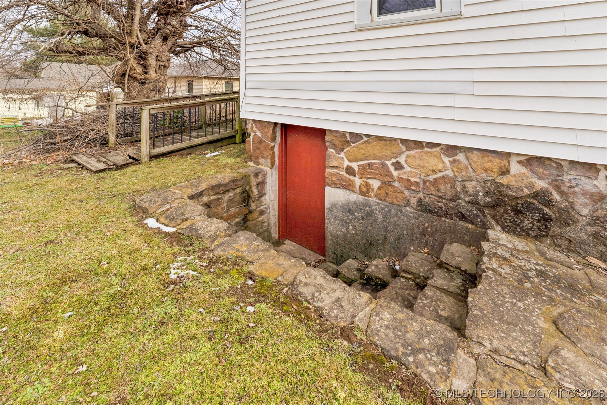 303 N Smith Property Photo 47