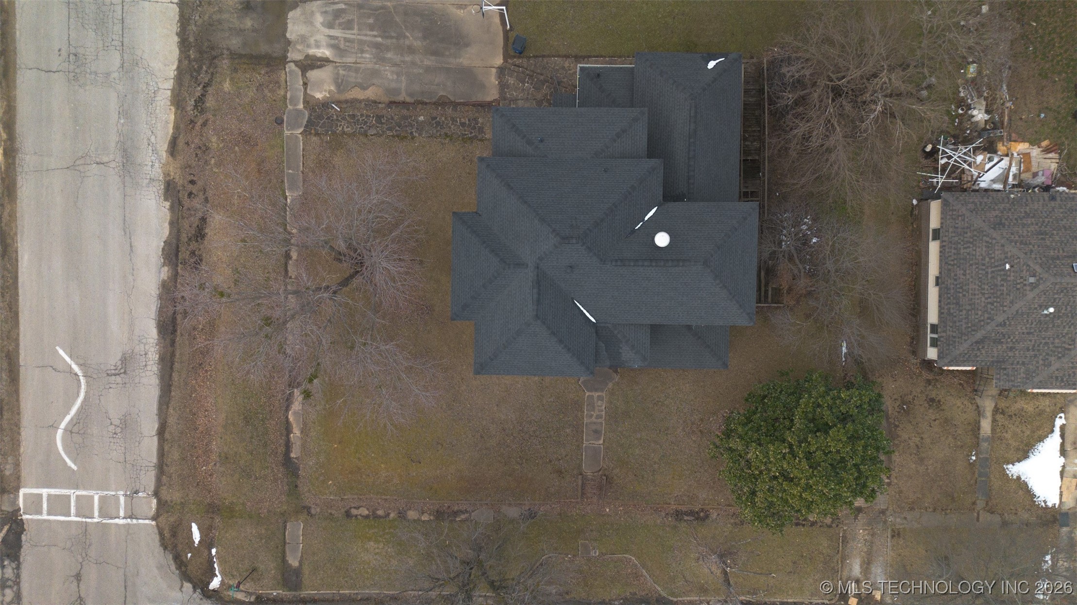 303 N Smith Property Photo 49