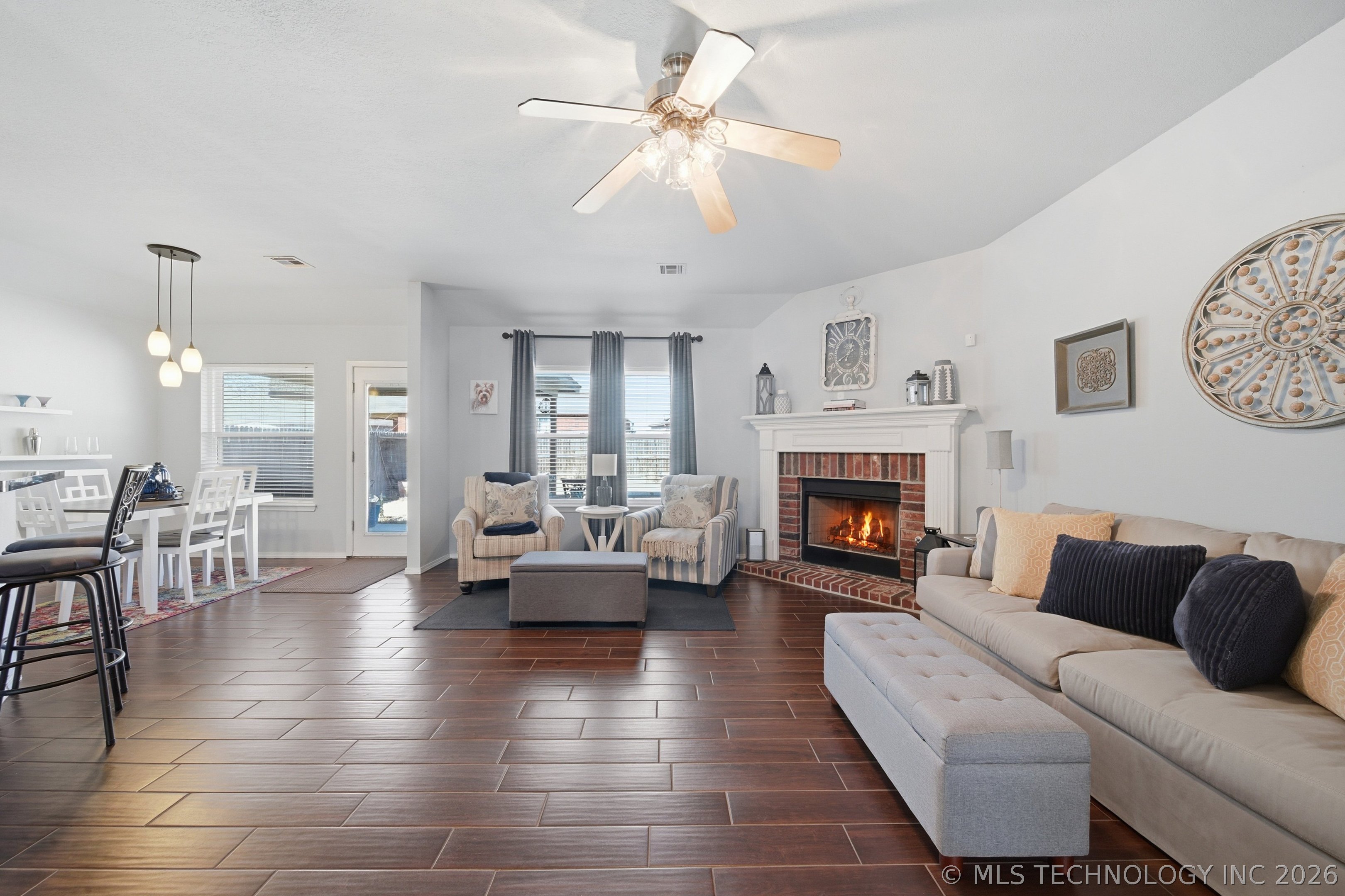 19405 E 48th Street S Property Photo 6