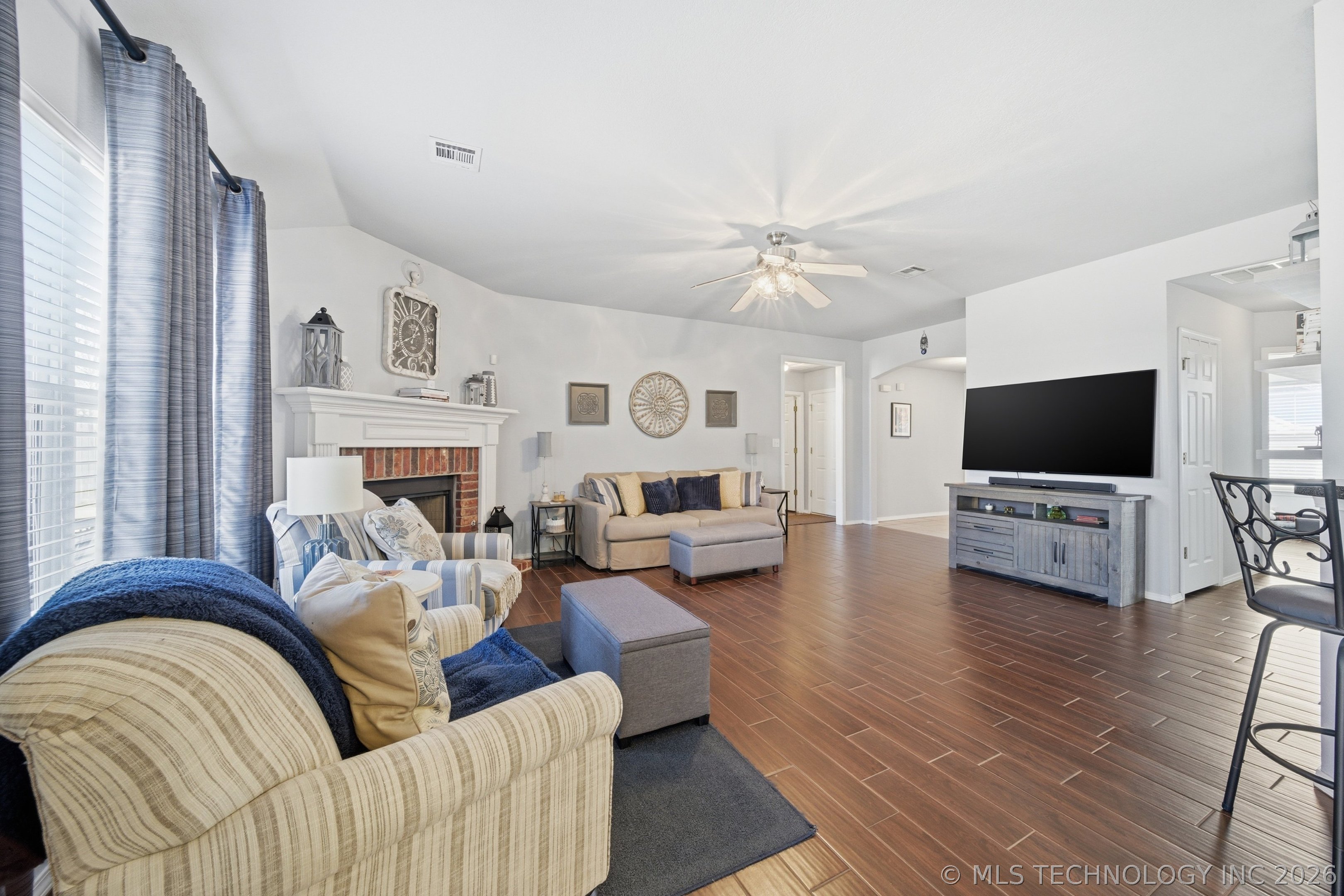 19405 E 48th Street S Property Photo 8