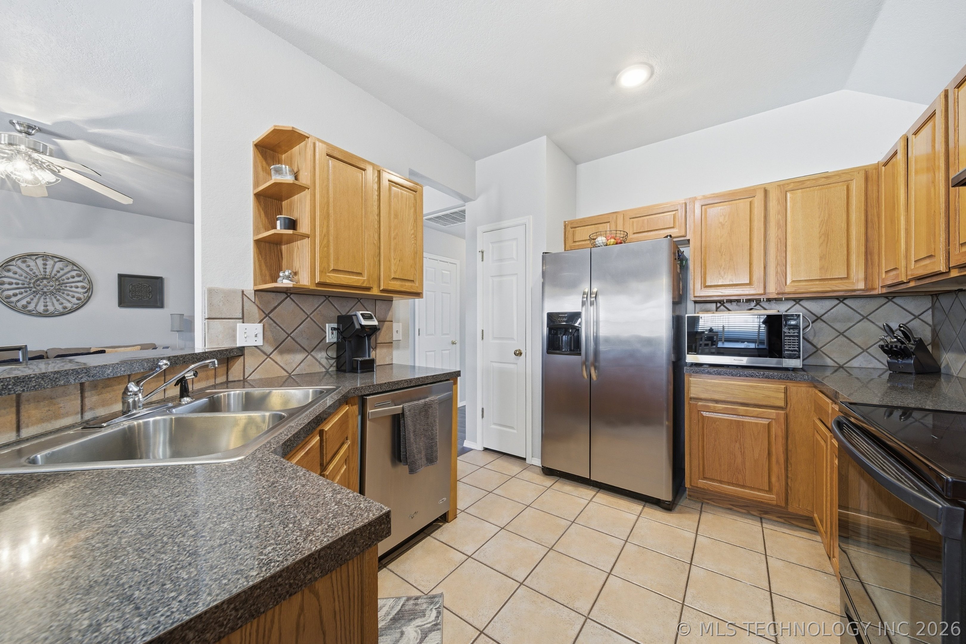 19405 E 48th Street S Property Photo 12