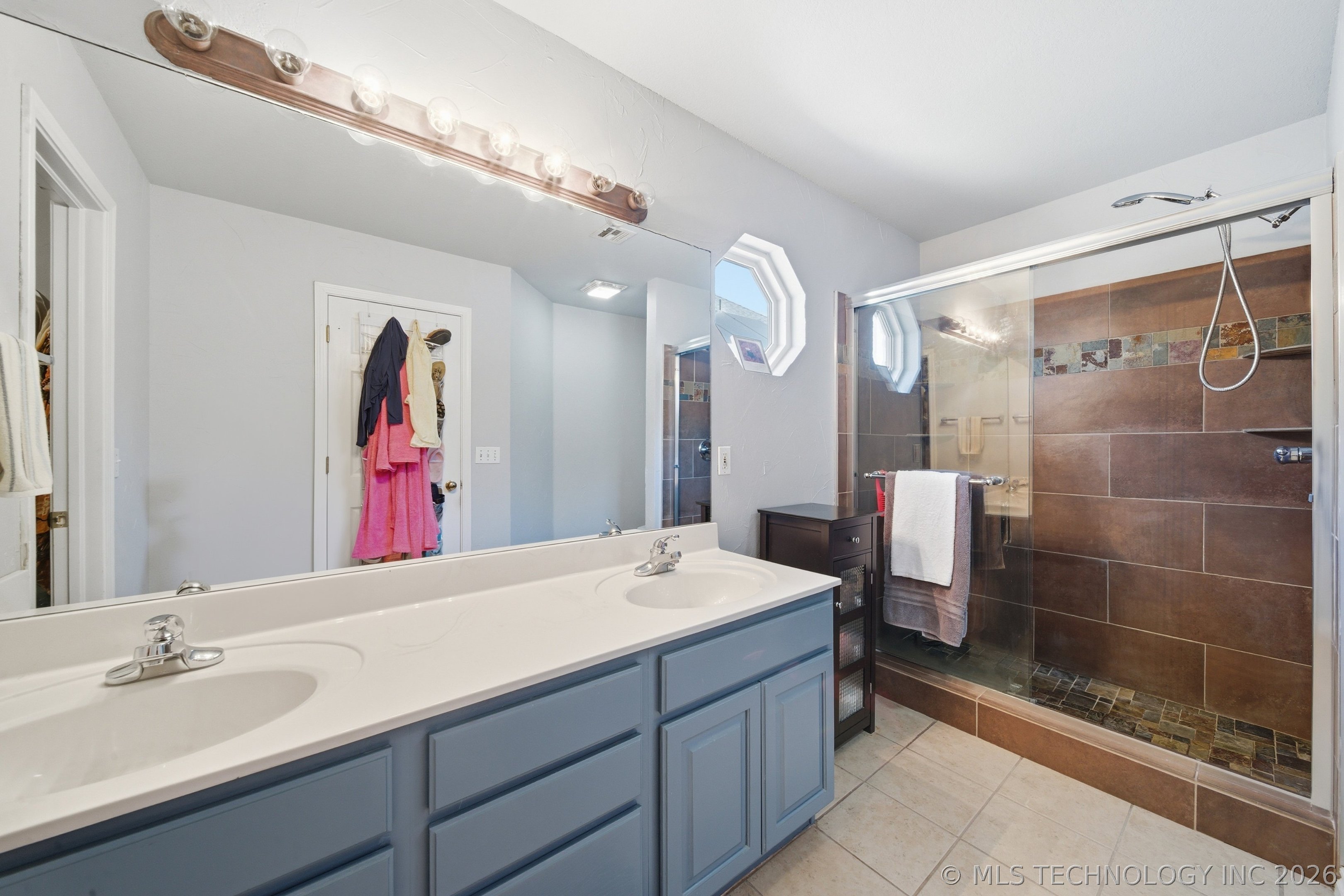 19405 E 48th Street S Property Photo 18