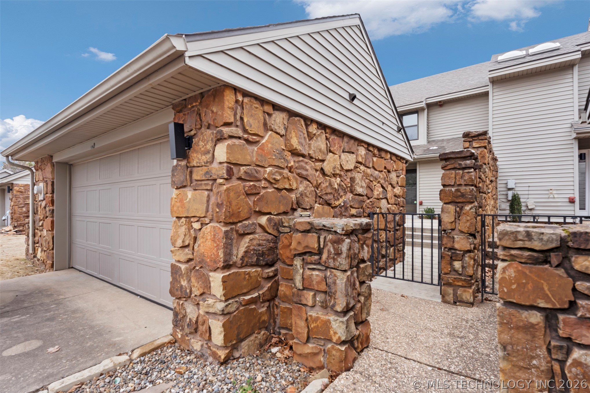 33601 Dogwood Cliffs 9 Property Photo 3