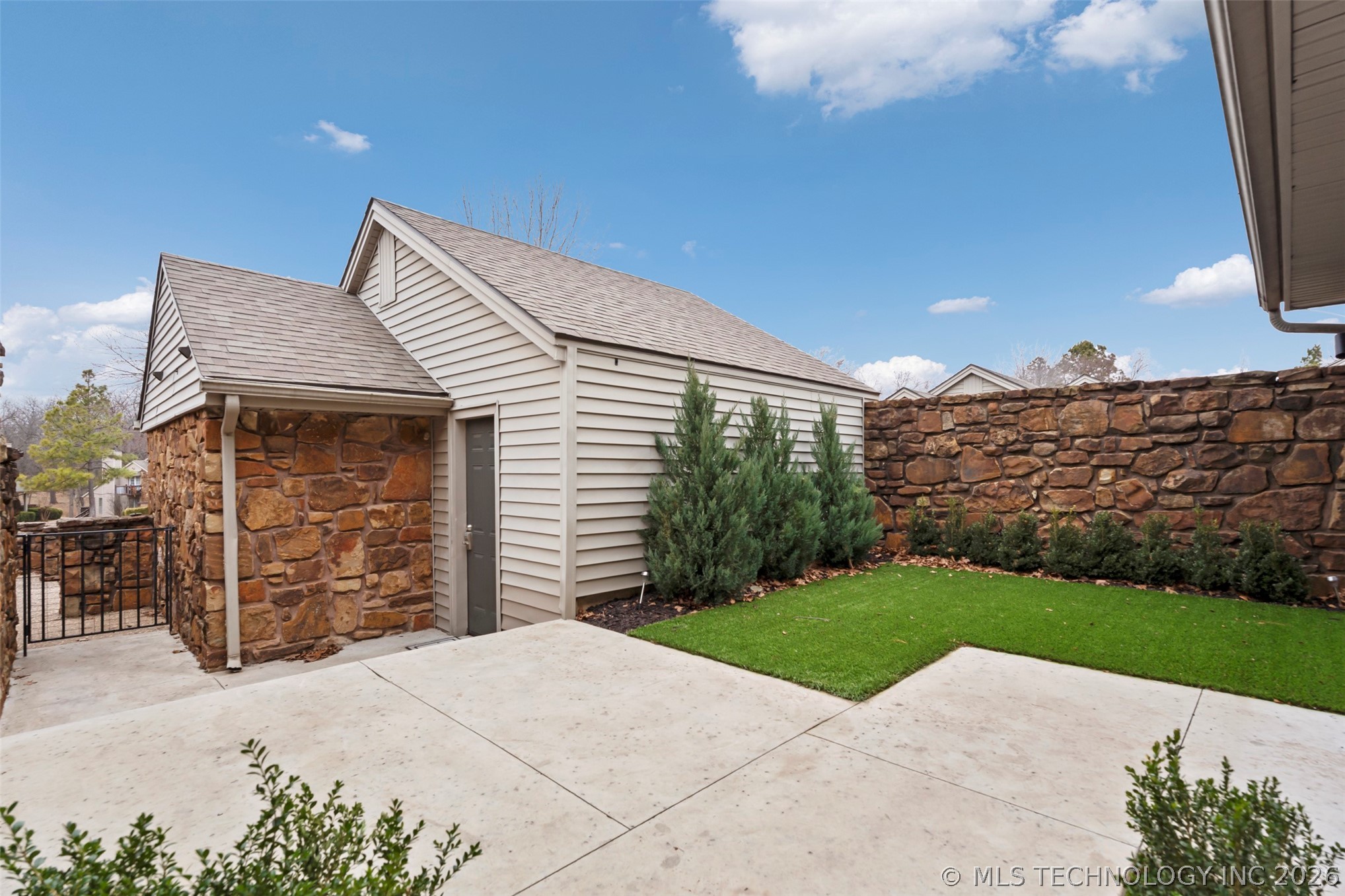 33601 Dogwood Cliffs 9 Property Photo 4