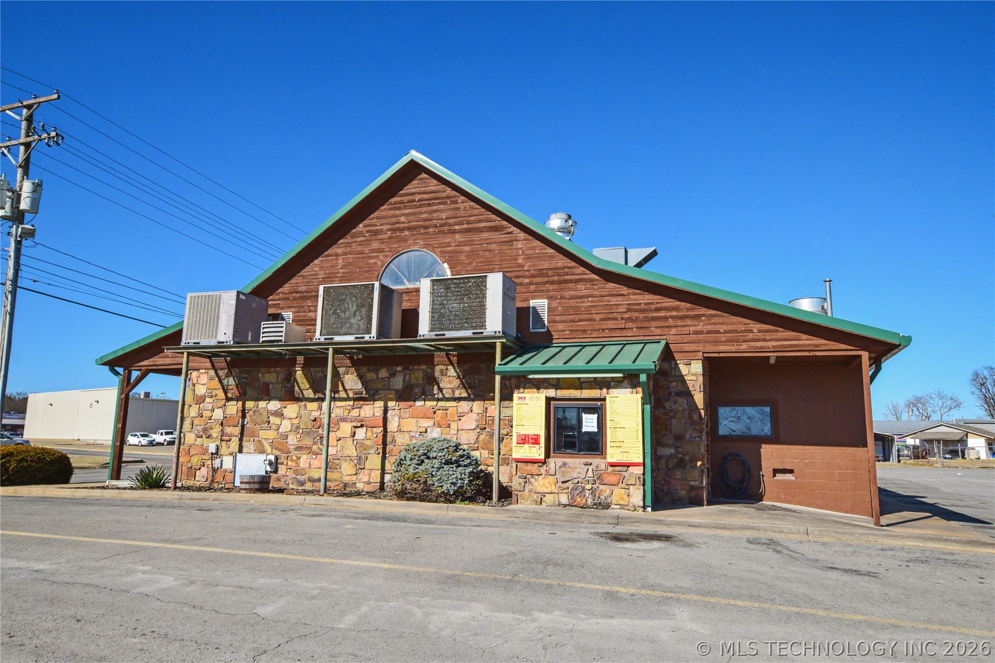 1403 S Park Hill Road Property Photo 7