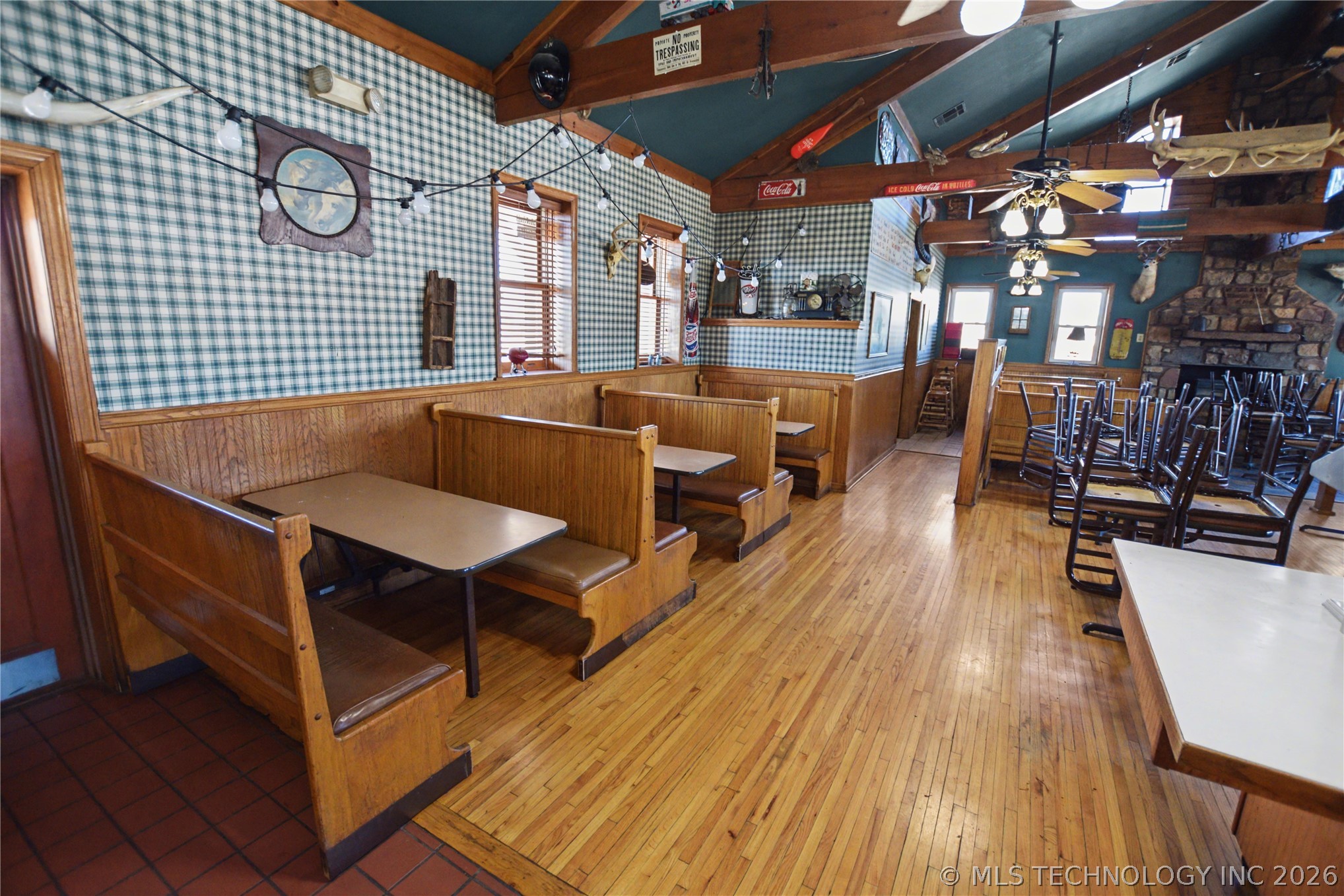 1403 S Park Hill Road Property Photo 11