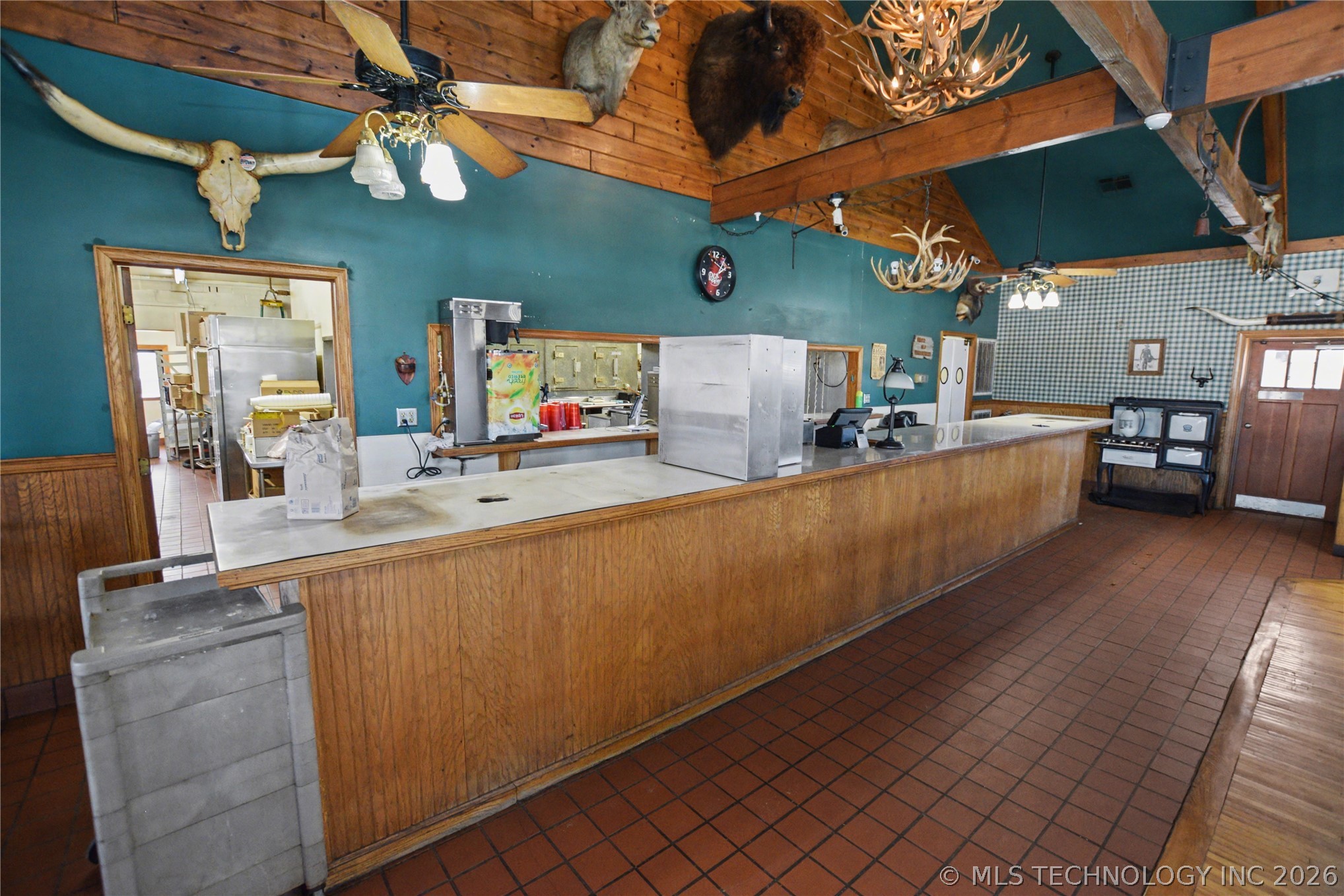 1403 S Park Hill Road Property Photo 16