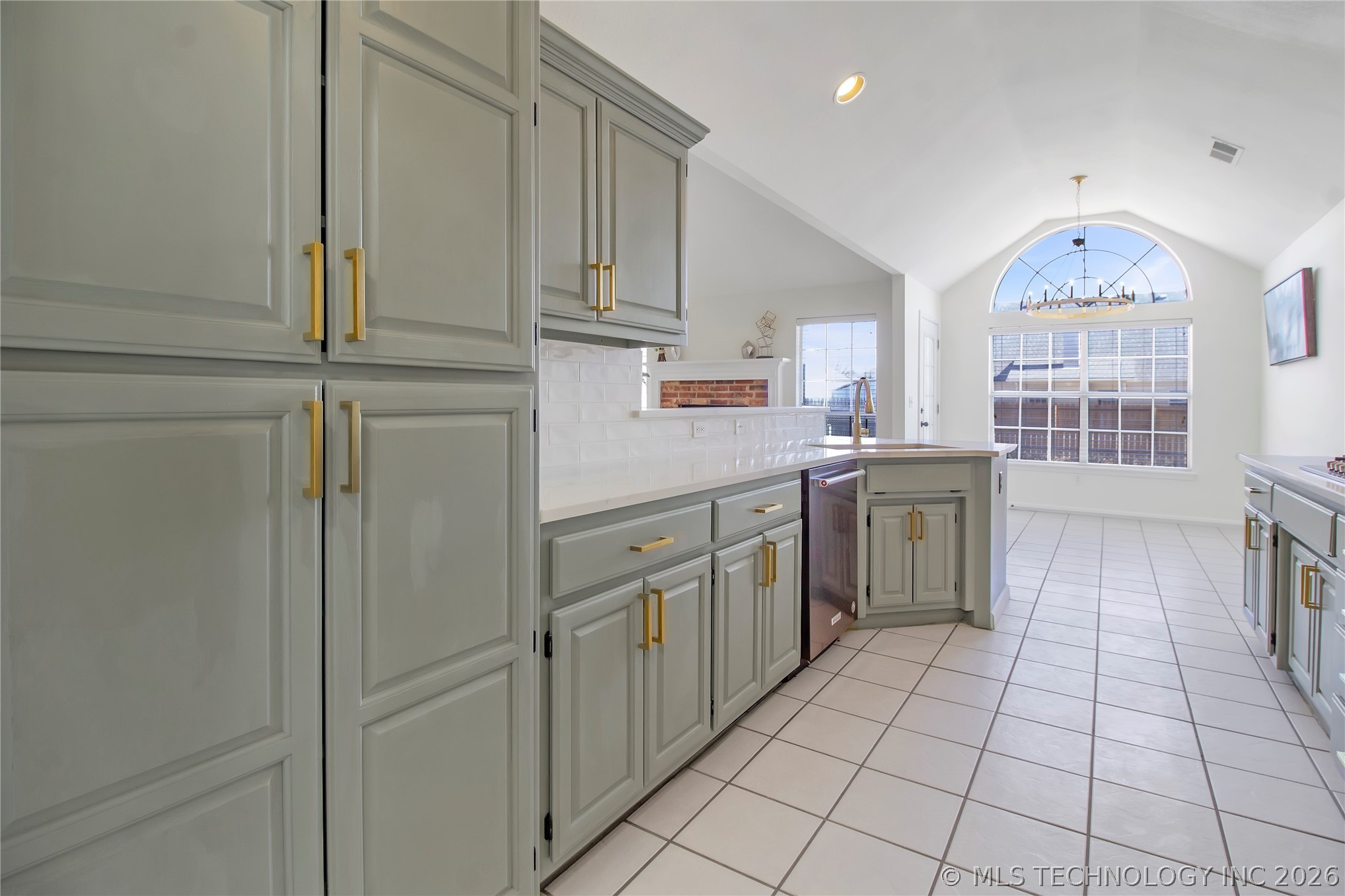 9909 N 118th East Avenue Property Photo 10