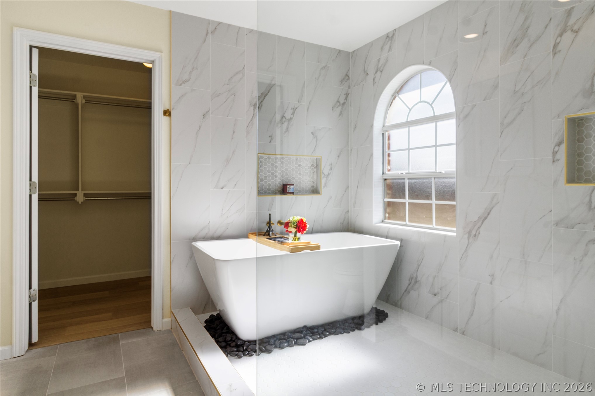 9909 N 118th East Avenue Property Photo 13