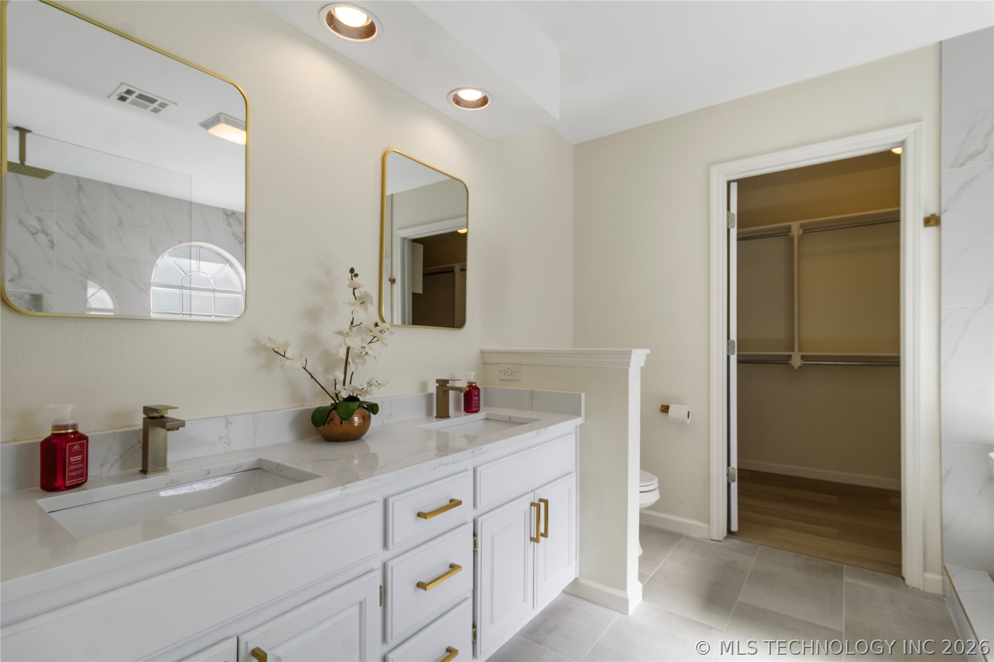 9909 N 118th East Avenue Property Photo 14