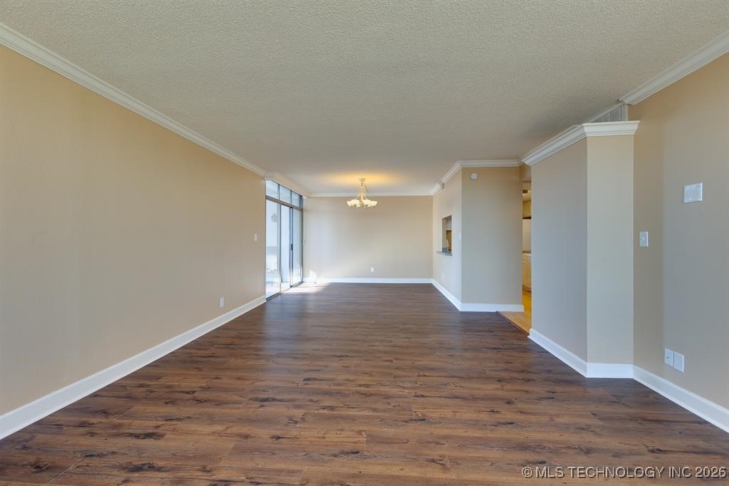 450 W 7th Street 1403 Property Photo 4