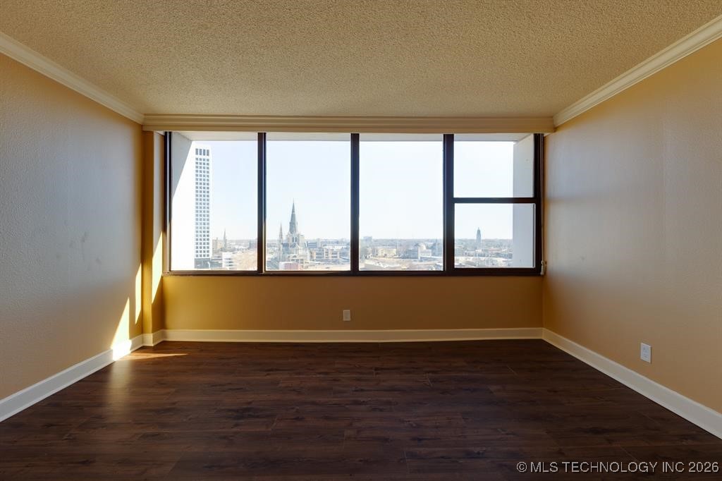 450 W 7th Street 1403 Property Photo 5