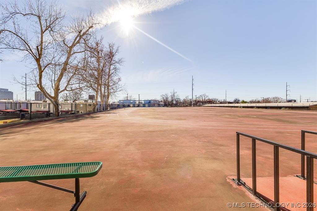 450 W 7th Street 1403 Property Photo 30