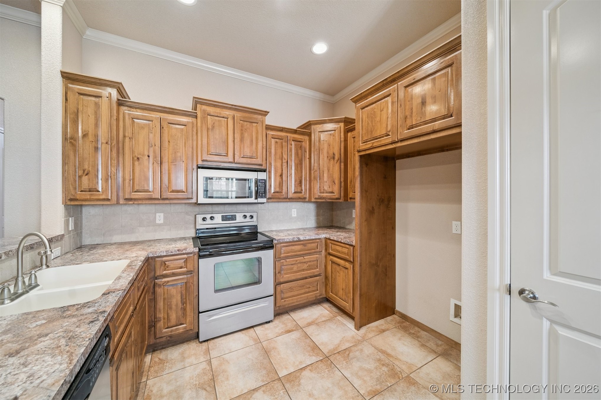 26990 E 143rd Street S Property Photo 19