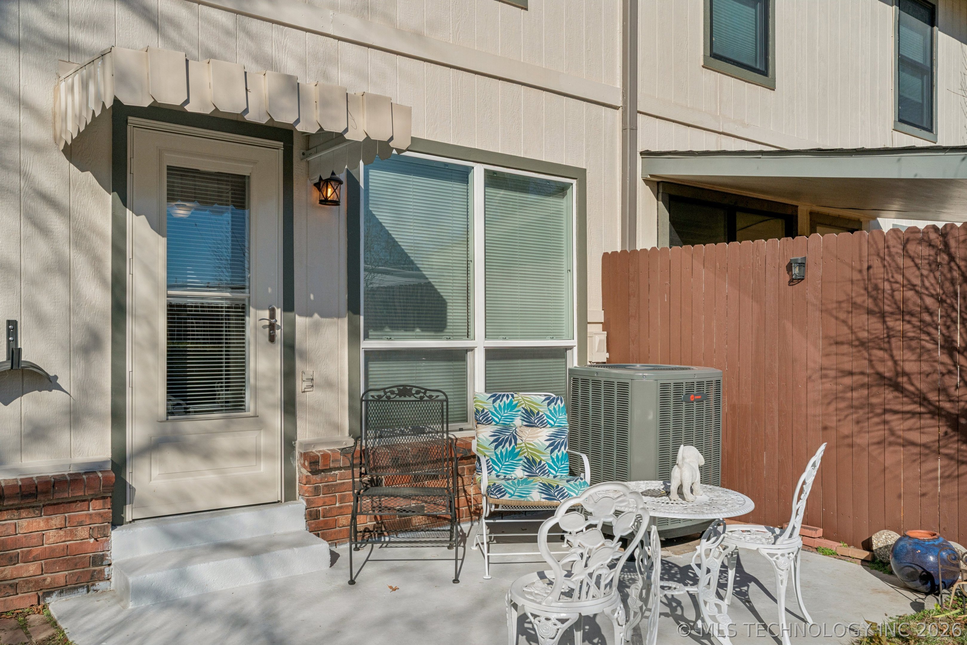 549 N Elm Street H Property Photo 15