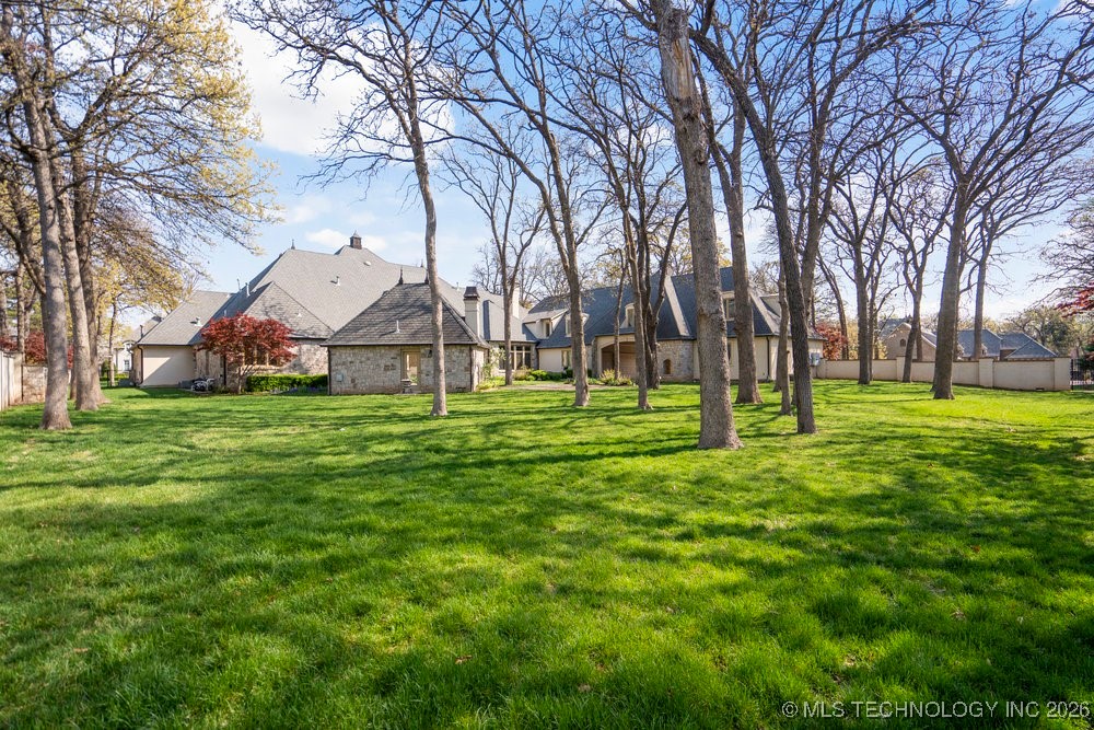 6308 E 105th Street Property Photo 9