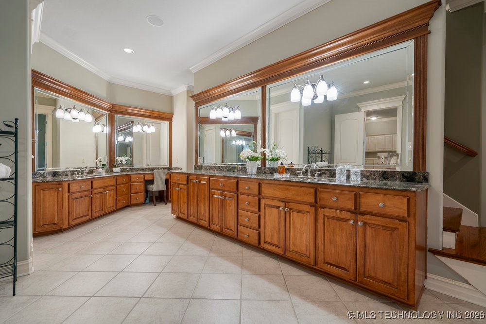 6308 E 105th Street Property Photo 42