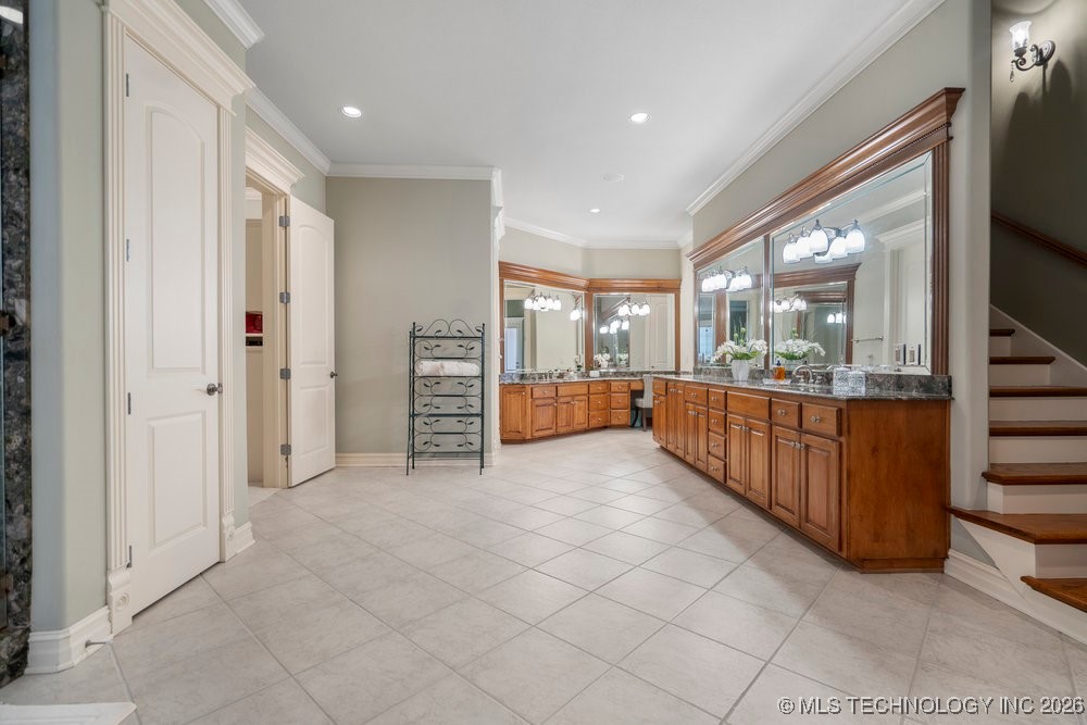 6308 E 105th Street Property Photo 51