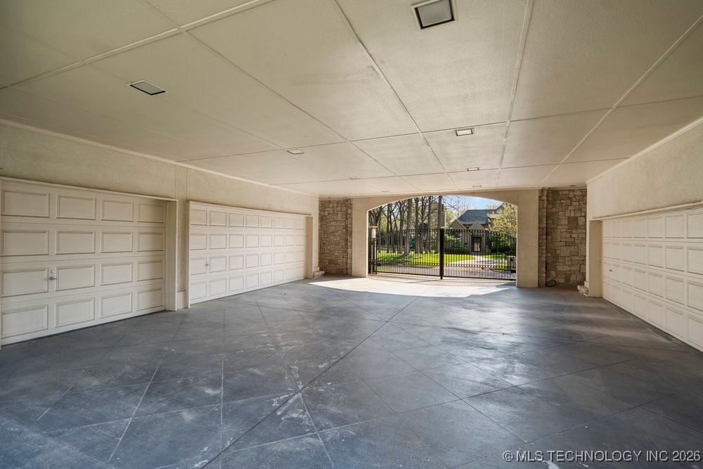 6308 E 105th Street Property Photo 94