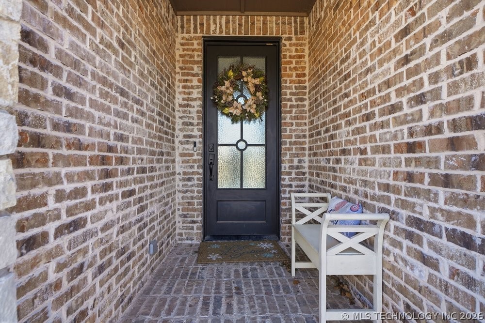 16716 E 42nd Place S Property Photo 3