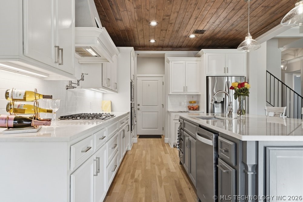 16716 E 42nd Place S Property Photo 18