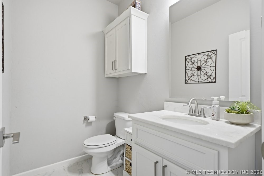 16716 E 42nd Place S Property Photo 25