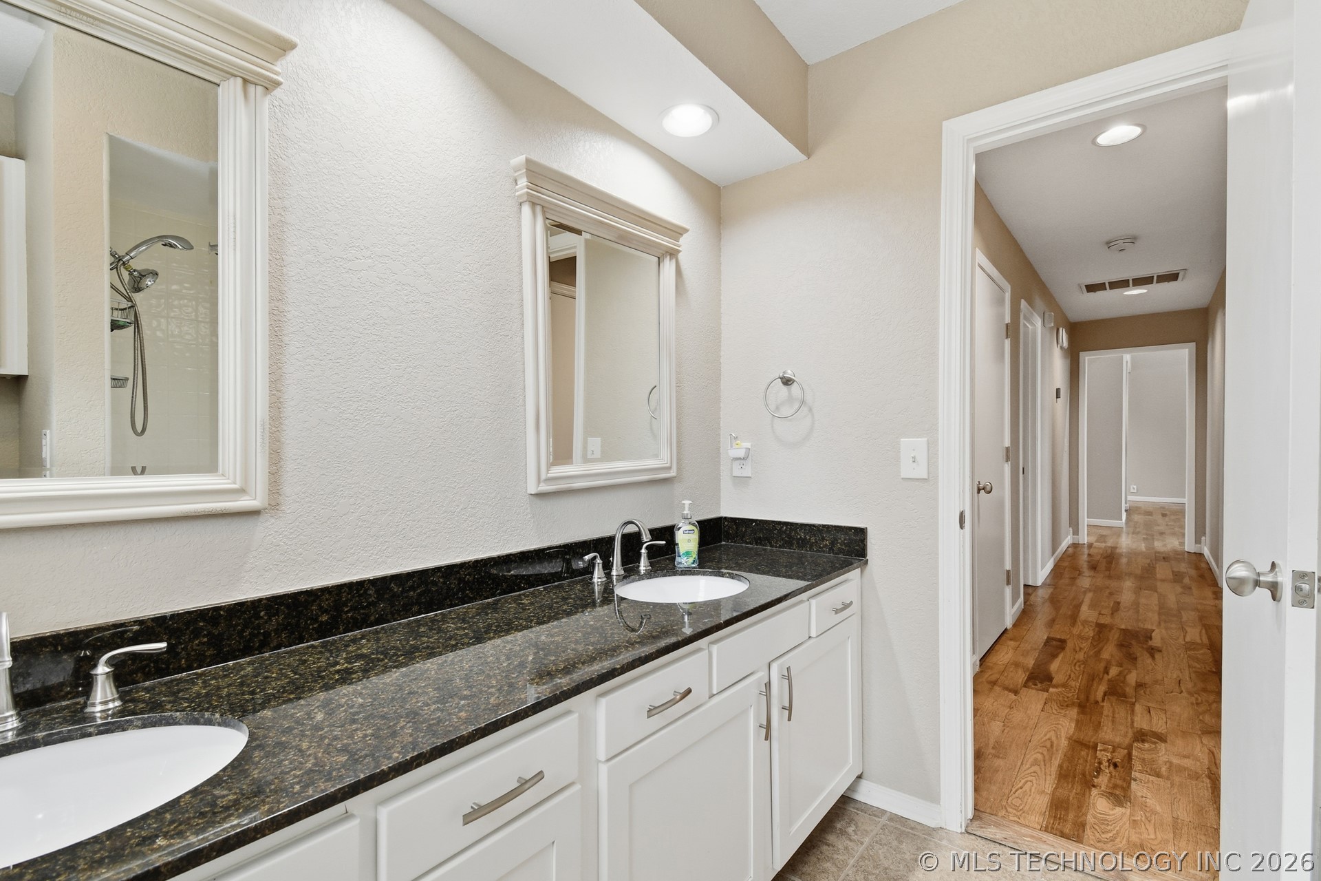 6317 S Sandusky Avenue Property Photo 25